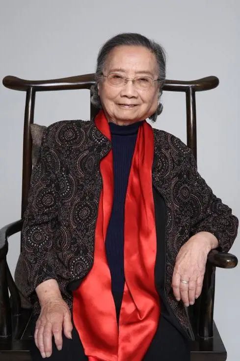 天游ty8线路官网系统4人获评为上海市第二届“医德之光”、“医德楷模”选树人物